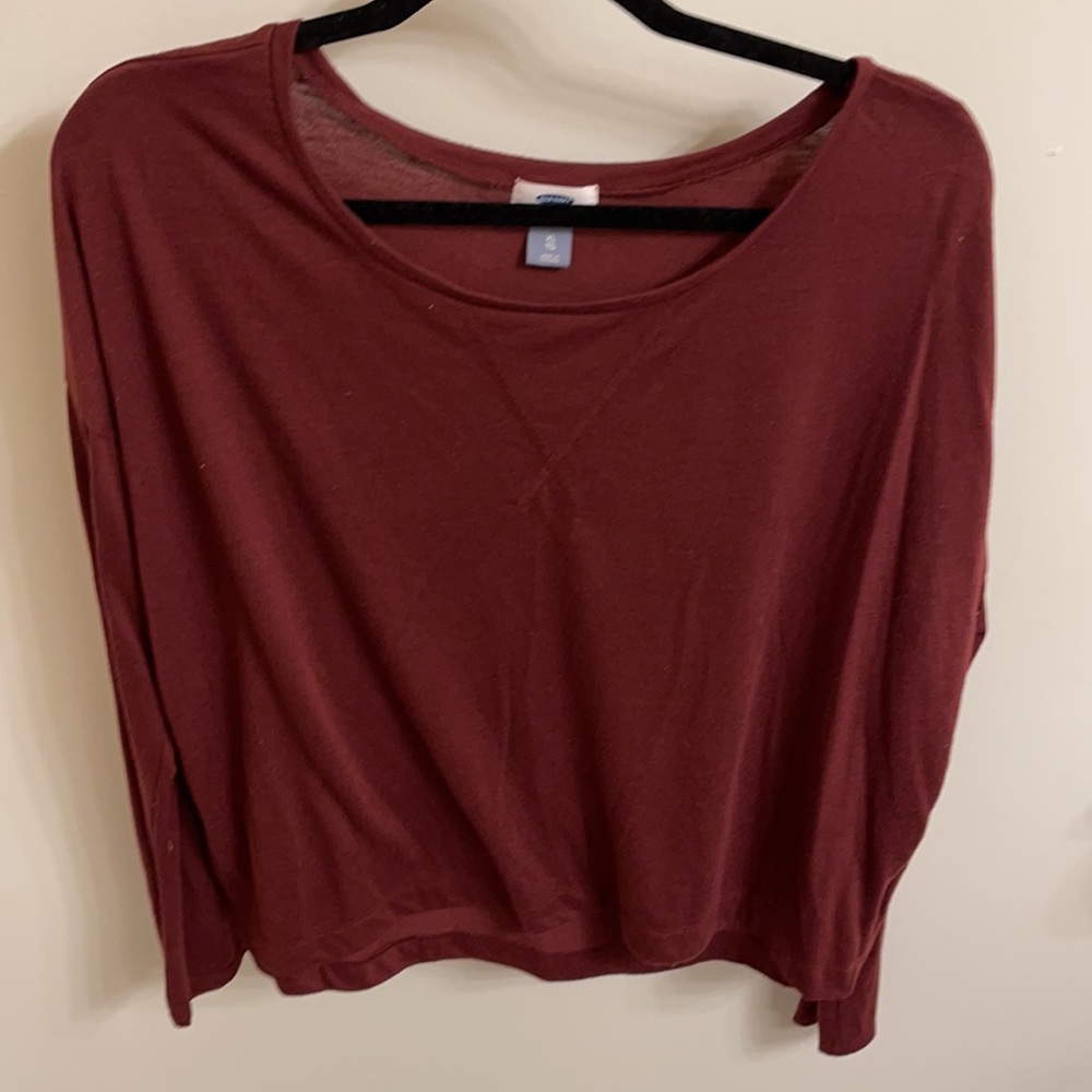 Old Navy T-shirt Size XL Color Burgundy